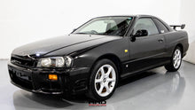 Load image into Gallery viewer, 1998 Nissan Skyline GTT
