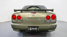 Load image into Gallery viewer, 1998 Nissan Skyline Sedan *SOLD*

