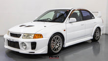 Load image into Gallery viewer, 1998 Mitsubishi Lancer Evolution V
