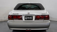 Load image into Gallery viewer, 1999 Toyota Crown Athlete V *SOLD*
