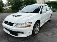 Load image into Gallery viewer, Mitsubishi Lancer Evo 7 GSR (ETA: Landing June)
