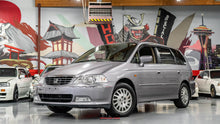 Load image into Gallery viewer, 2000 Honda Odyssey
