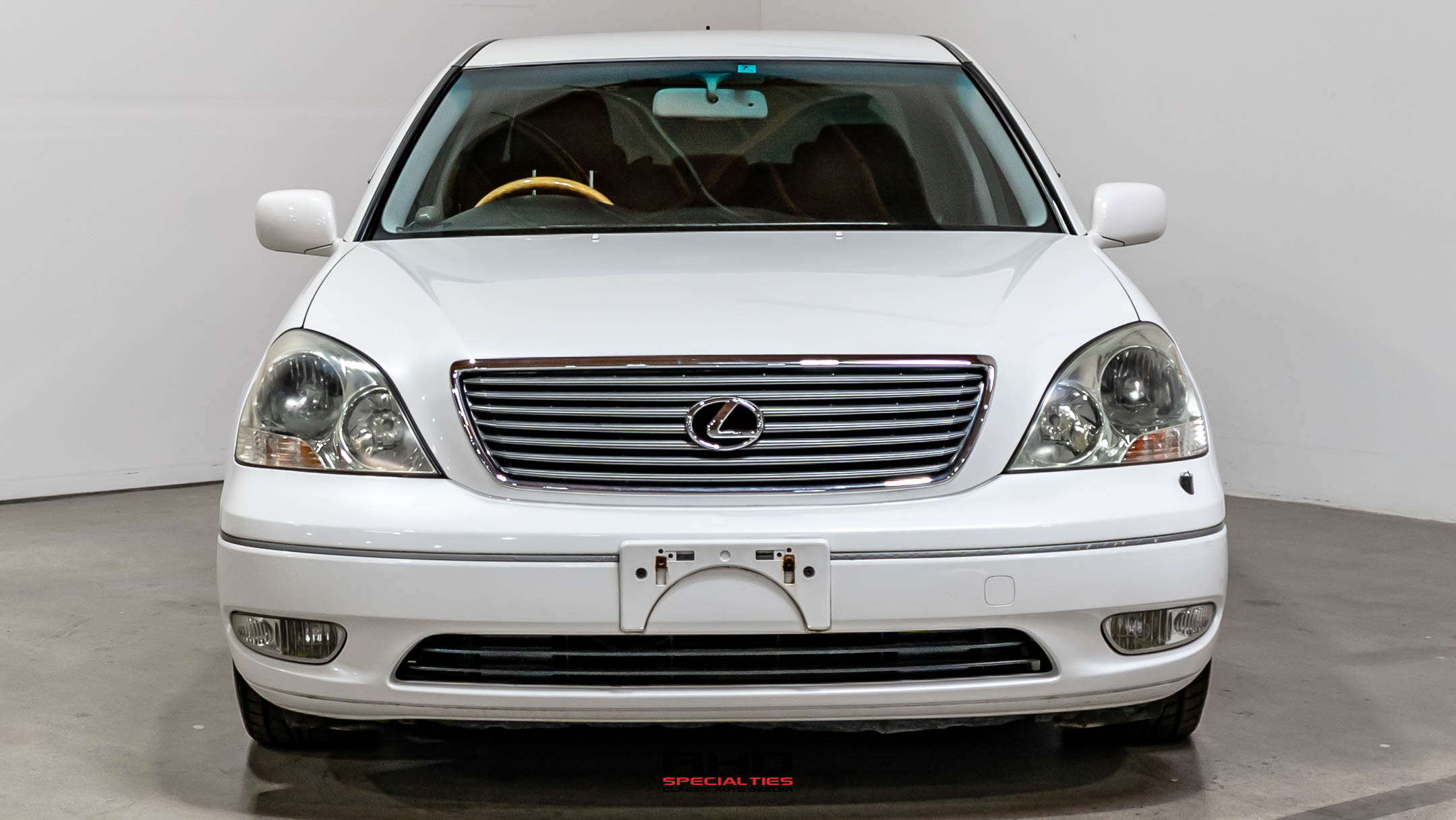 2001 Toyota Celsior JDM car for sale — photo 2 of 25