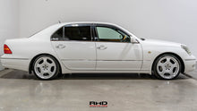 Load image into Gallery viewer, 2001 Toyota Celsior
