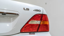 Load image into Gallery viewer, 2001 Toyota Celsior
