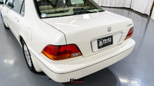 Load image into Gallery viewer, 1998 Honda Legend
