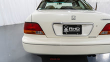 Load image into Gallery viewer, 1998 Honda Legend
