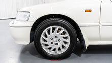 Load image into Gallery viewer, 1998 Honda Legend
