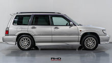 Load image into Gallery viewer, 1998 Subaru Forester T/tb *SOLD*
