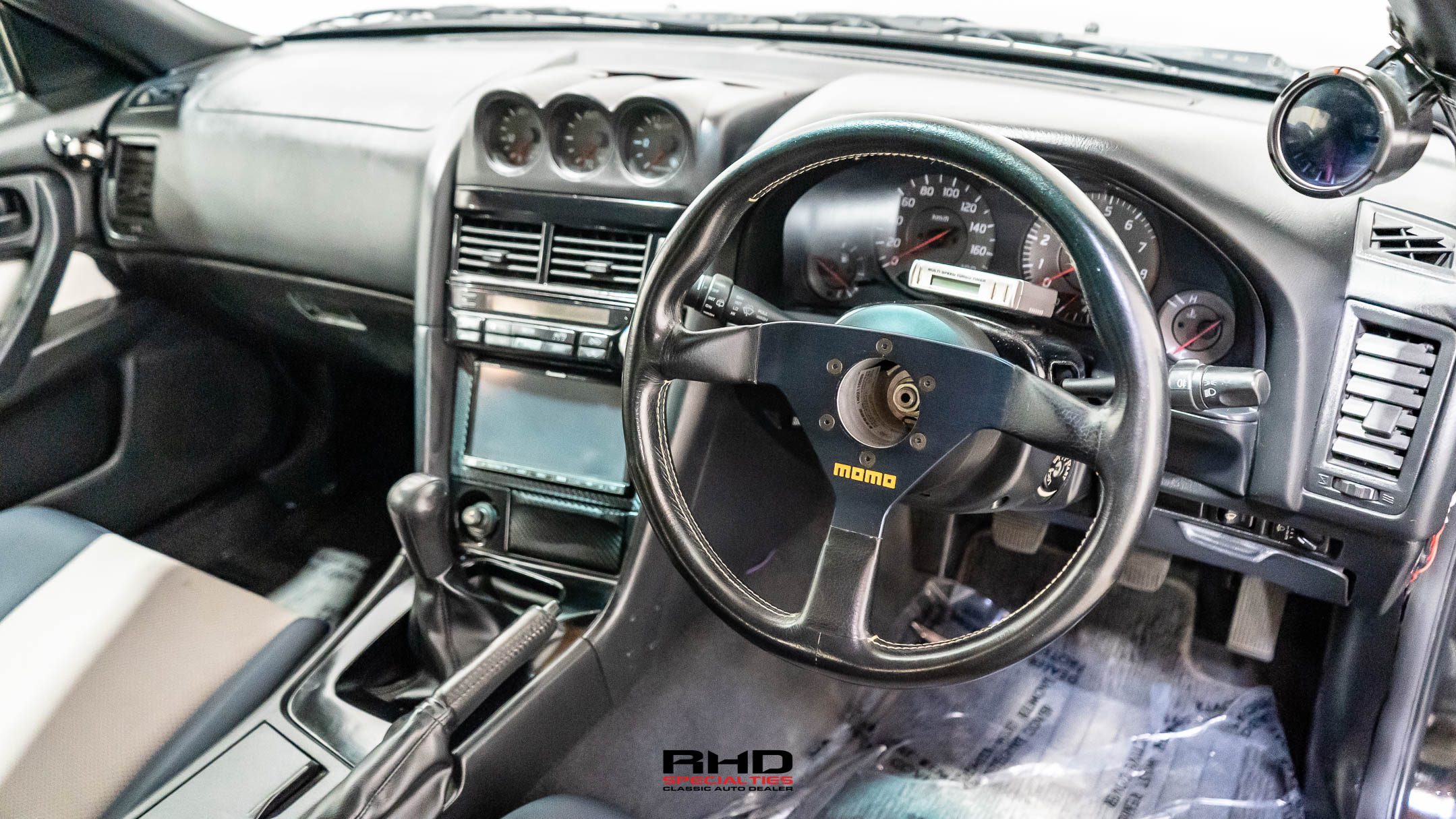 1999 Nissan Skyline JDM car for sale — photo 12 of 21