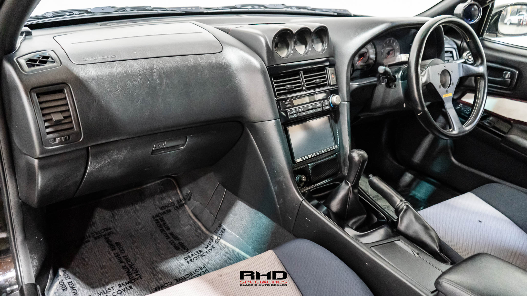 1999 Nissan Skyline JDM car for sale — photo 19 of 21