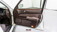 Load image into Gallery viewer, 1999 Nissan Cima V8
