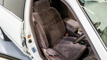 Load image into Gallery viewer, 1999 Nissan Cima V8
