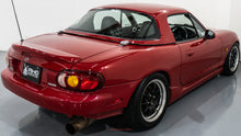 Load image into Gallery viewer, 1998 Eunos Roadster *SOLD*
