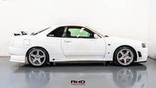 Load image into Gallery viewer, 1998 Nissan Skyline GTT *SOLD*
