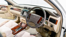 Load image into Gallery viewer, 1999 Toyota Crown Majesta V8

