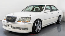Load image into Gallery viewer, 1999 Toyota Crown Majesta V8
