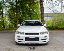 Load image into Gallery viewer, 1998 Nissan Skyline GTT *SOLD*
