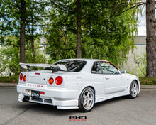 Load image into Gallery viewer, 1998 Nissan Skyline GTT *SOLD*
