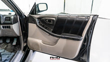 Load image into Gallery viewer, 1999 Subaru Forester S/Tb Type A
