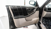 Load image into Gallery viewer, 1999 Subaru Forester S/Tb Type A
