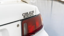 Load image into Gallery viewer, 1997 Toyota Celica GT4
