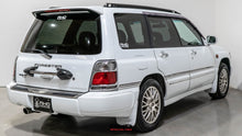 Load image into Gallery viewer, 1999 Subaru Forester T/TB
