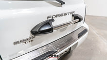 Load image into Gallery viewer, 1999 Subaru Forester T/TB
