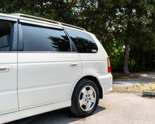 Load image into Gallery viewer, 2000 Honda Odyssey *SOLD*

