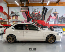 Load image into Gallery viewer, 1998 Honda Civic Type R

