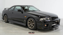Load image into Gallery viewer, 1996 Nissan Skyline GT25ST
