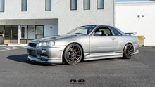 Load image into Gallery viewer, 2001 Nissan Skyline GT-V
