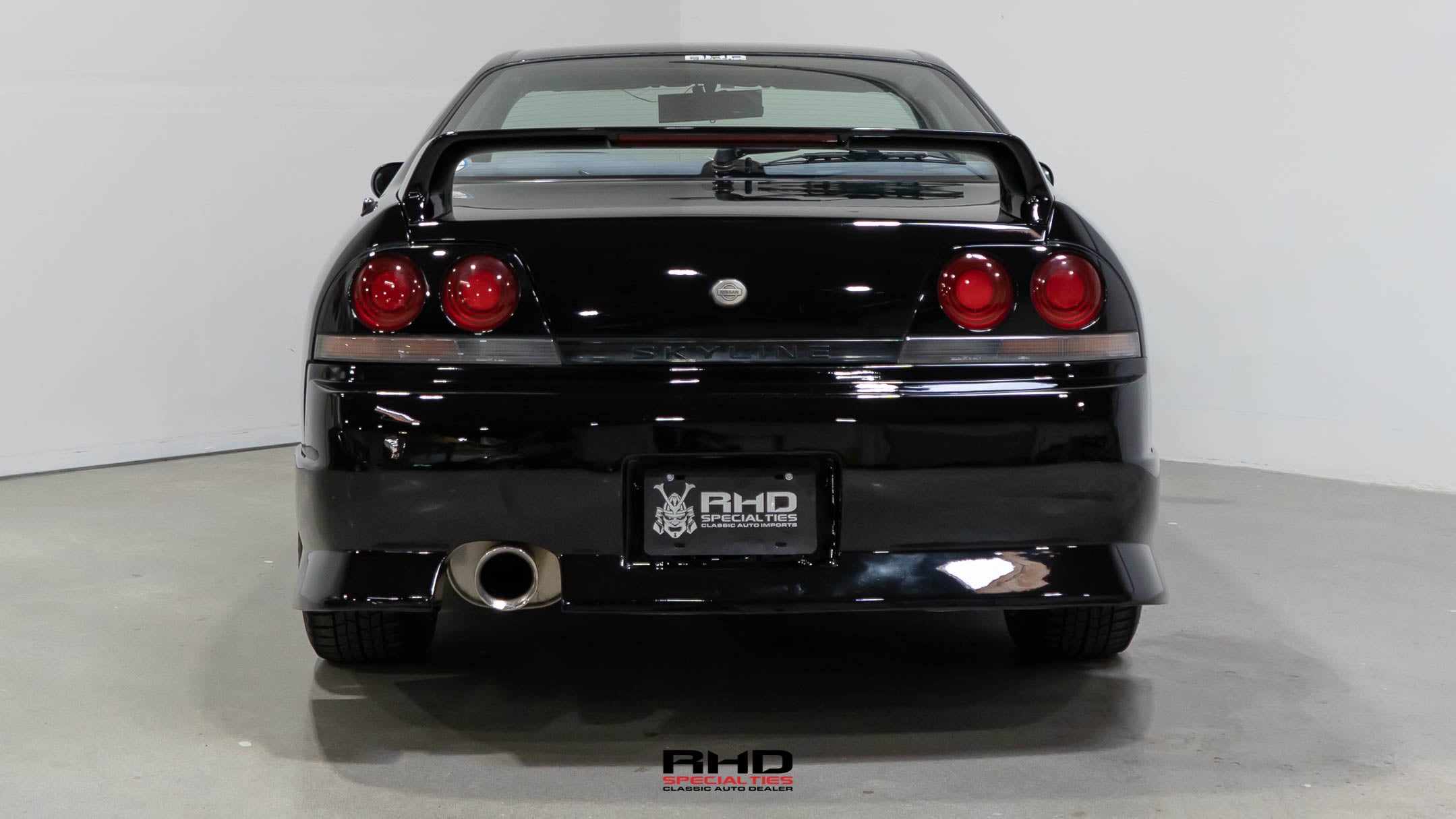 1996 Nissan Skyline JDM car for sale — photo 6 of 24