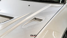 Load image into Gallery viewer, 1999 Mitsubishi Lancer Evolution VI
