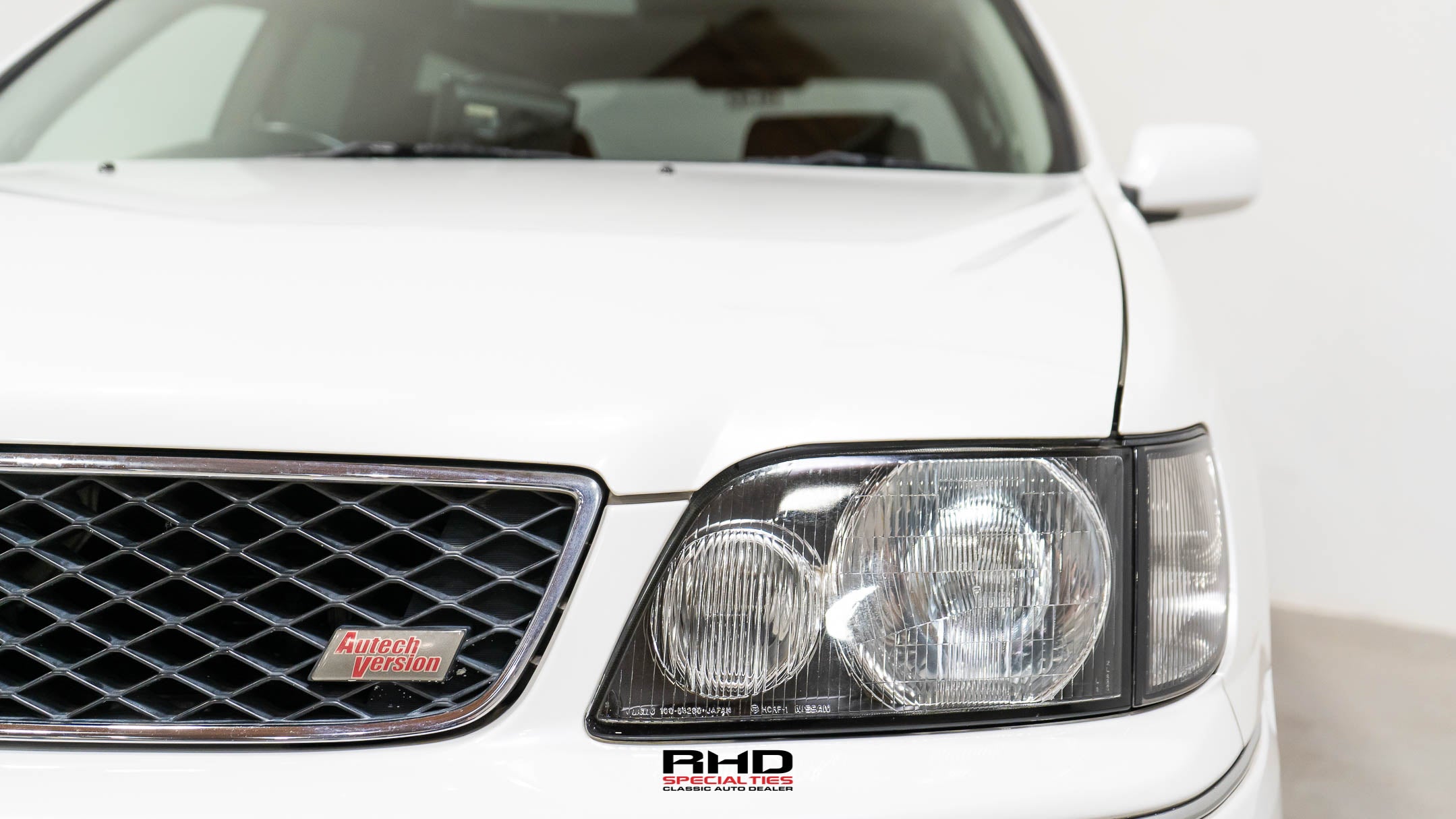 1998 Nissan Stagea JDM car for sale — photo 10 of 25