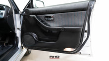Load image into Gallery viewer, 2001 Subaru Legacy Blitzen
