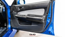 Load image into Gallery viewer, 2001 Nissan Skyline GT
