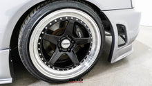 Load image into Gallery viewer, 1999 Nissan Skyline GT
