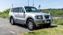 Load image into Gallery viewer, 2001 Mitsubishi Pajero Long Exceed Ⅱ *SOLD*
