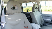Load image into Gallery viewer, 2001 Mitsubishi Pajero Long Exceed Ⅱ *SOLD*
