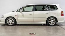 Load image into Gallery viewer, 2000 Honda Odyssey
