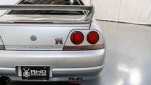 Load image into Gallery viewer, 1998 Nissan Skyline GT-R
