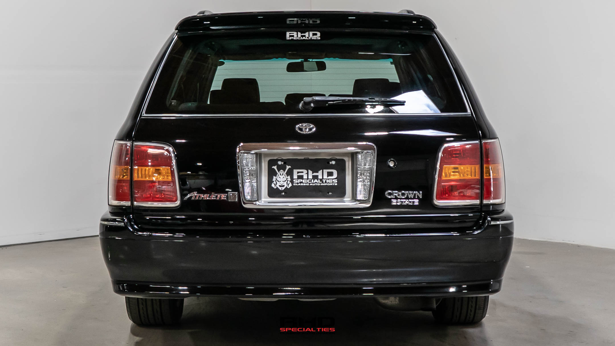 2001 Toyota Crown JDM car for sale — photo 6 of 25