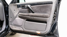 Load image into Gallery viewer, 2001 Toyota Crown Athlete V *Reserved*
