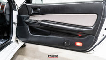 Load image into Gallery viewer, 1998 Nissan Skyline GTT
