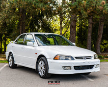 Load image into Gallery viewer, 2000 Honda Torneo SiR-T
