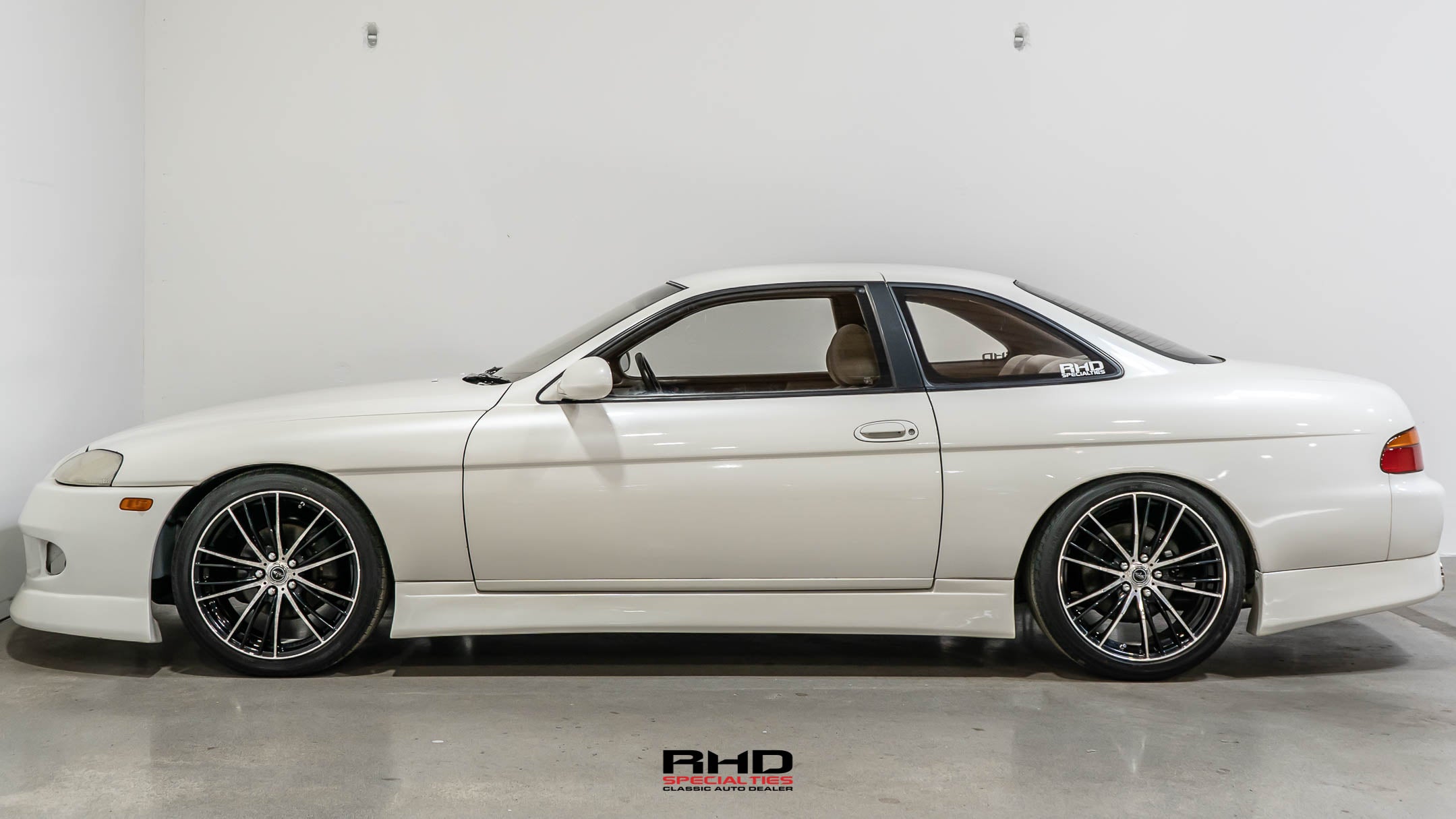 1991 Toyota Soarer JDM car for sale — photo 4 of 23