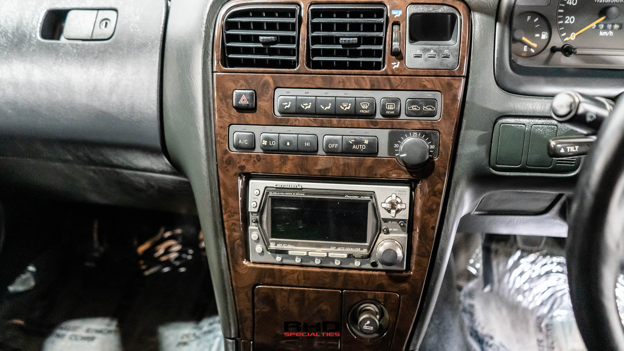 1995 Toyota Mark II JDM car for sale — photo 13 of 25
