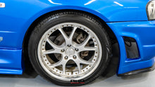 Load image into Gallery viewer, 1998 Nissan Skyline GTT
