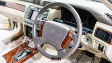 Load image into Gallery viewer, 2000 Toyota Crown Athlete V
